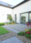 artificial-grass-ennis-clare-courtyard